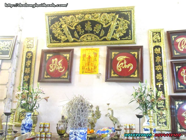 Hoành phi câu đối trong văn hóa thờ cúng gia tiên của người Việt