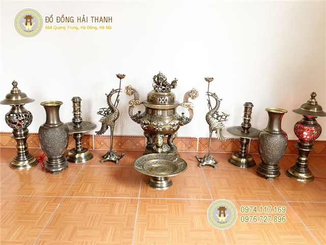 Bộ đỉnh đồng thờ cúng chất liệu đồng vàng