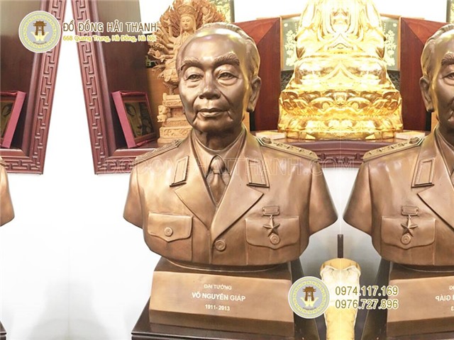 Tượng Đại tướng Võ Nguyên Giáp 50cm