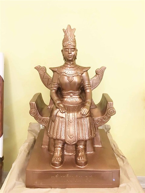 Tượng Âu Cơ cao 45 cm